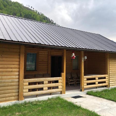 Villas-Freskia Valbona Exteriör bild