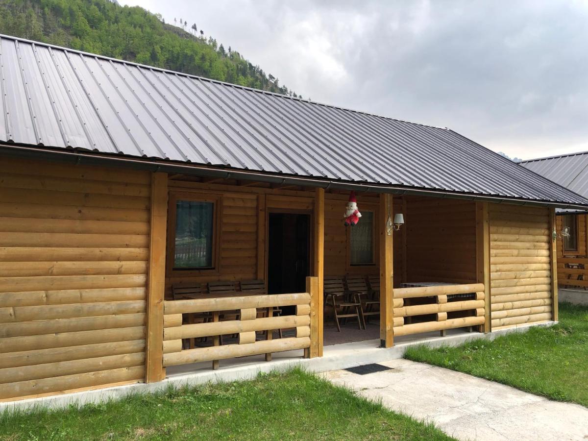 Villas-Freskia Valbona Exteriör bild